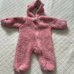 Carter’s baby pajamas size 3 months